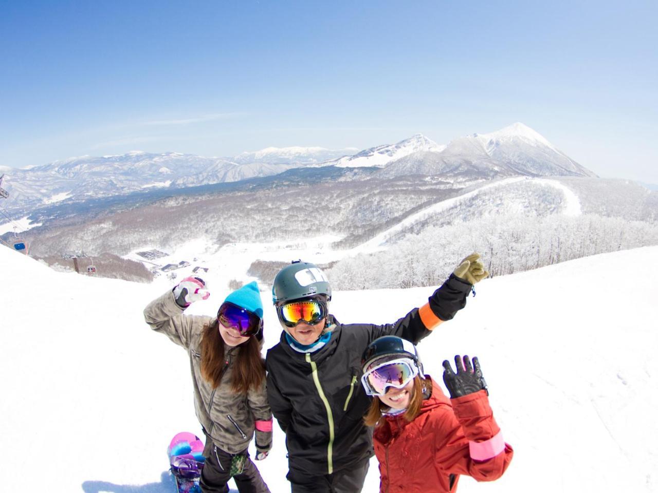 Urabandai Lake Resort Goshiki No Mori Kitashiobara Екстер'єр фото